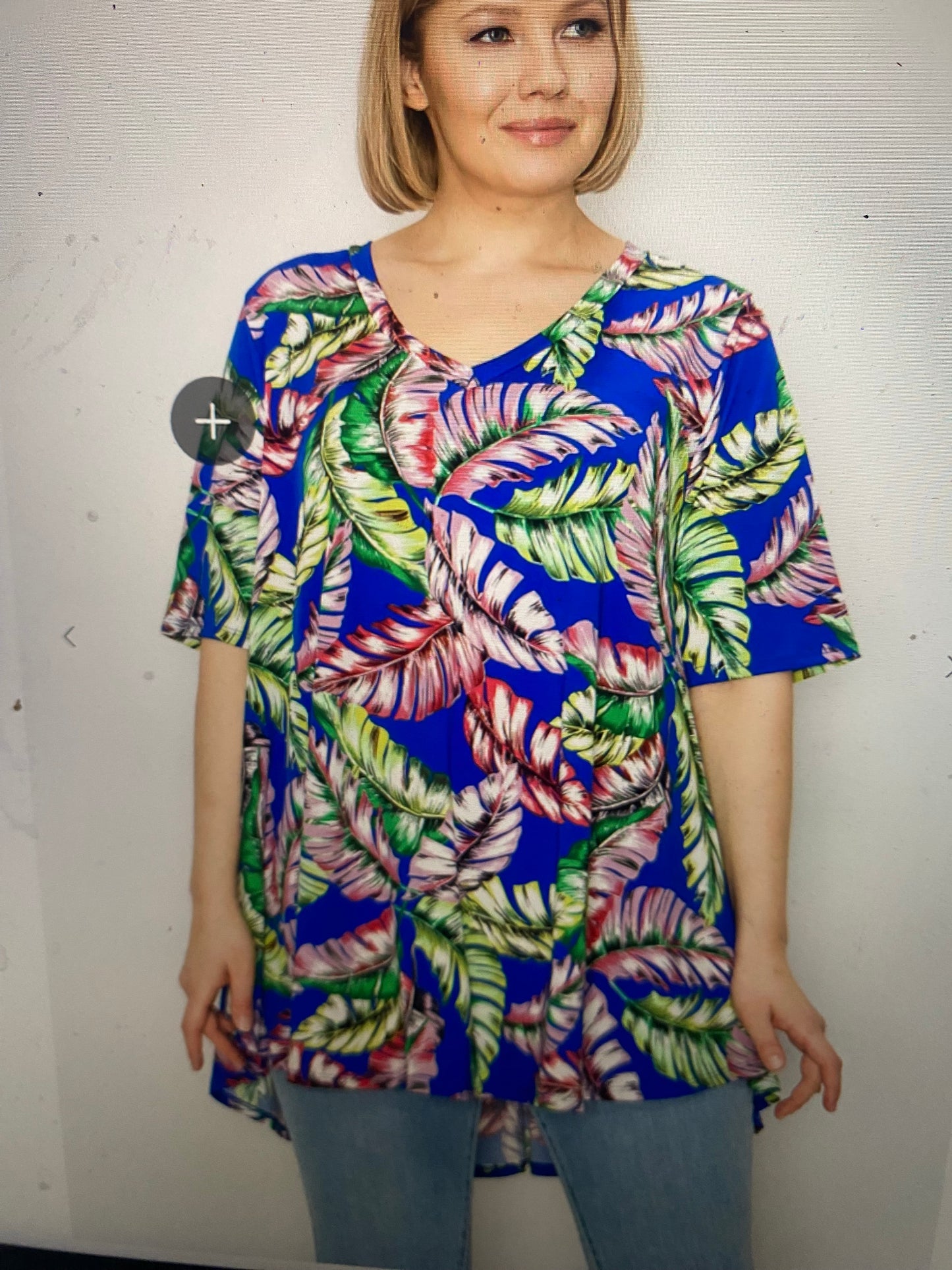 TOTALLY TROPIC TOP