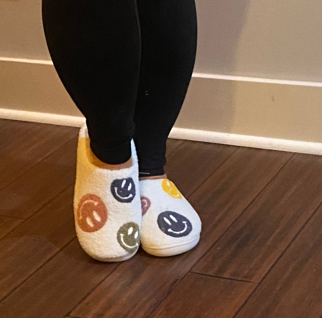 COLORFUL SMILEY SLIPPERS