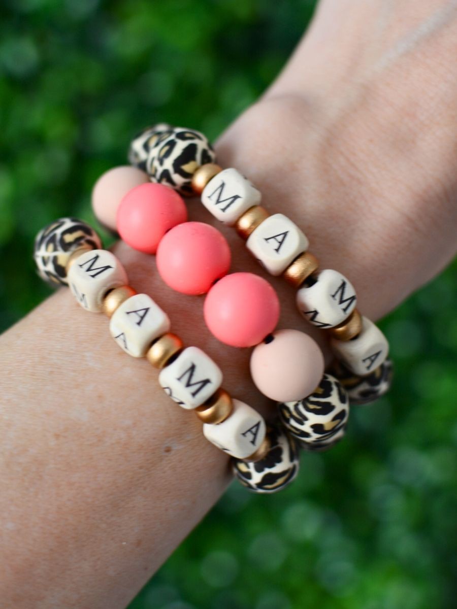 Leopard MAMA word bead PINK bracelet