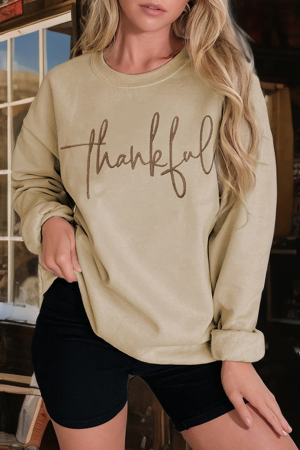 THANKFUL EMBROIDERED SWEATSHIRT